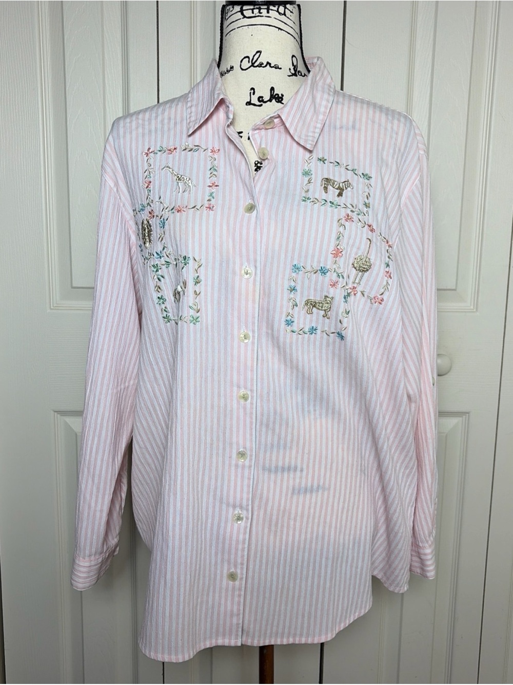 Koret Francisca 16 W Pink Striped Button Long Sleeve Embroidered Flowers Animals